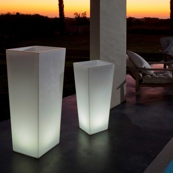 Rumba Bluetooth Outdoor LED Planter Online now